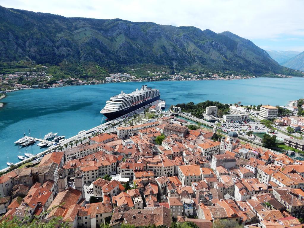 Apartments Panorama Kotor Exterior photo