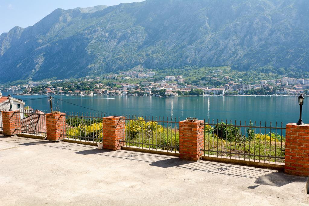 Apartments Panorama Kotor Exterior photo